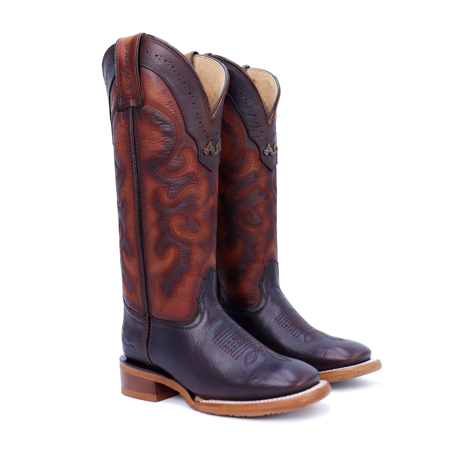 Bota Tupe en Piel Res con Acabado Encerado CW512